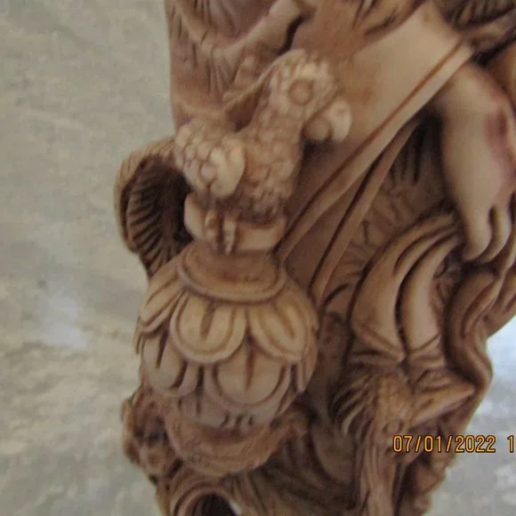 15" Resin Asian Women With Birds Statue - Picture 5 of 12